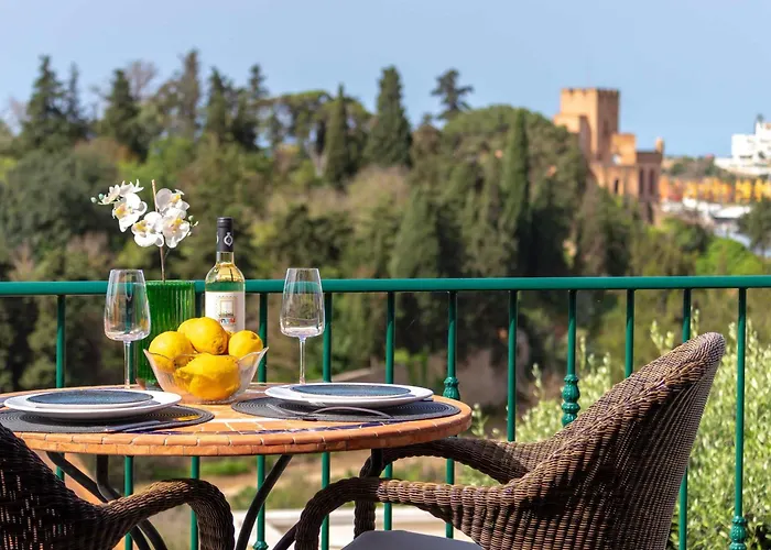 Hébergement de vacances Townhouse 12 With Amazing Sea Views *