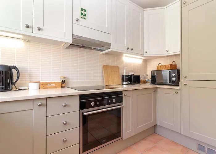 Hébergement de vacances Townhouse 12 With Amazing Sea Views *