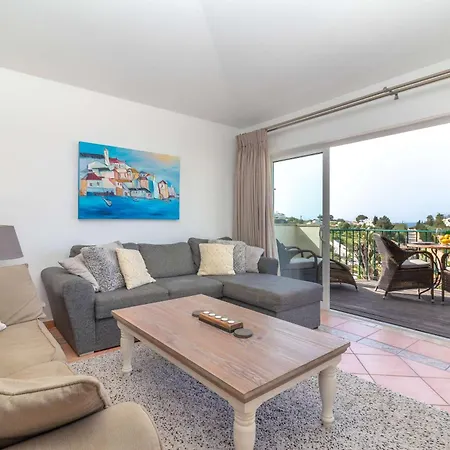 Hébergement de vacances Townhouse 12 With Amazing Sea Views *